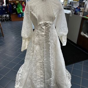 Vintage Satan & Lace Wedding Dress